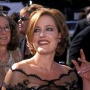 Gillian Anderson - The 50th Annual Primetime Emmy Awards (1998) - 454 x 609