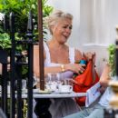 Hannah Waddingham – On a lunch with friends in London’s Soho - 454 x 681