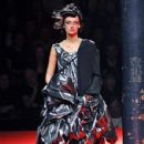 Runway - 299 x 450