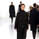 Runway - 300 x 450