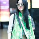 Fan Bingbing – Spotted at the airport in Beijing – China - 454 x 681