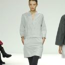 Runway - 325 x 500