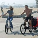 Kathryn Boyd and Josh Brolin – Ride bicycles by the beach in Santa Monica - 454 x 302