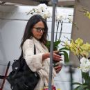 Jordana Brewster – Seen At the Farmers Market in Los Angeles