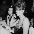 Claudia Cardinale - The 37th Annual Academy Awards (1965) - 454 x 438