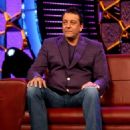 Salman Khan and Sanjay Dutt hosting Bigg Boss Season 5 2011 November 18 - 454 x 569