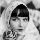 Now We're in the Air - Louise Brooks - 454 x 570