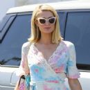 Paris Hilton – With Carter Reum shopping candids in Malibu