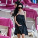 Andrea Corr – Seen on the beach at Sandy Lane Hotel in Barbados - 454 x 638