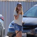 Patsy Palmer – Watches her sons baseball game in Malibu - 454 x 640
