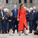 William and Kate bring their children George, eight, and Charlotte, seven, to help spread the Jubilee spirit in Wales as their cousin Lilibet celebrates her first birthday in Windsor with Harry and Meghan - 454 x 445
