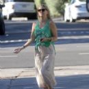 Kate Hudson – Seen while out in Brentwood