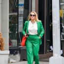 Busy Philipps – Out for a stroll in New York - 454 x 559