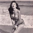 Bunny Yeager - 454 x 670