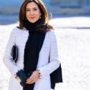 Kate Mddlwton – With Crown Princess Mary of Denmark at the Danner Crisis Centre in Copenhagen - 454 x 1089