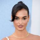 Gizele Oliveira – Posing at ‘The Bikeriders’ premiere at TCL Chinese Theatre in Hollywood - 454 x 613
