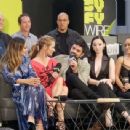 Amy Acker – ‘The Gifted’ Photcall at 2018 New York Comic Con - 454 x 341