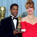 The 62nd Annual Academy Awards - Geena Davis, Denzel Washington - 454 x 339