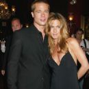 Brad Pitt and Jennifer Aniston - 454 x 679