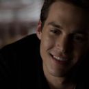 The Vampire Diaries (2009) - 454 x 255