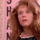 Robyn Lively- as Louise - 454 x 246