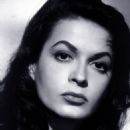 Eva Bartok