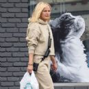 Malin Akerman – Is seen while out with her pooch in Los Feliz
