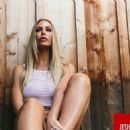 Nicole Aniston - 454 x 454