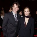 Scott Foley and Jennifer Garner attends The 53rd Annual Primetime Emmy Awards (2001) - 414 x 612