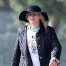 Rebel Wilson – Takes a early morning hike in Los Angeles