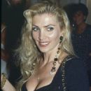 Lynsey de Paul - 454 x 494