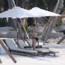 Taylor Swift &#8211; Spotted in a Bikini at a Beach in The Bahamas