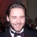 Russell Crowe - The Orange British Academy Film Awards - BAFTA (2001) - 454 x 306