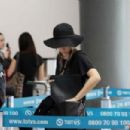 Juliana Didone embarks on Sao Paulo airport - 454 x 302