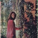 Agostina Belli - Film Magazine Pictorial [Poland] (17 September 1978) - 349 x 569