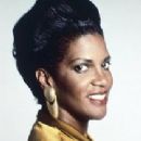 Anna Maria Horsford- as Thelma Frye - 210 x 295