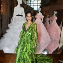 Araya Hargate – Wear green dress at Giambattista Valli Haute Couture - 454 x 681