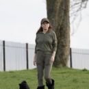 Anna Friel – Spotted with a friend on the Long Walk at Windsor Castle – Windsor - 454 x 556