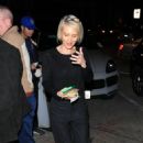 Nicky Whelan – Arrives at Craigs with friends in Los Angeles - 454 x 636