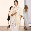 Gabriela Hearst S/S 2024 - 454 x 682