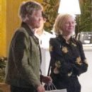 Kisten Dunst – With Jesse Plemons on a late dinner at San Vicente Bungalows in West Hollywood - 454 x 778
