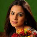 Actress Shraddha Arya Latest Pictures - 454 x 632
