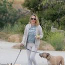 Alicia Silverstone – Seen after a Memorial Day hike in Hollywood Hills - 454 x 636