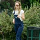 Olivia Wilde – Seen At The Park In Los Angeles