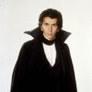 Dracula 1979 Starring Frank Langella Lawrence Oliver - 454 x 652