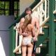 Dax Shepard kissin on Kate Hudson in Canada Aug '07