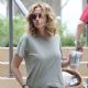 Julia Roberts – Shopping at Starbucks in Malibu