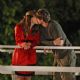 Jennifer Garner - On Set Of ''Valentine's Day'' With Ashton Kutcher Sharing A Moonlit Kiss Over The Venice Canals In LA, 2009-08-28