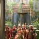 Colin Farrell and Jared Leto in Alexander (2004)