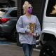 Gwen Stefani – Spotted while shopping for jewelry at XIV Karats in Beverly Hills